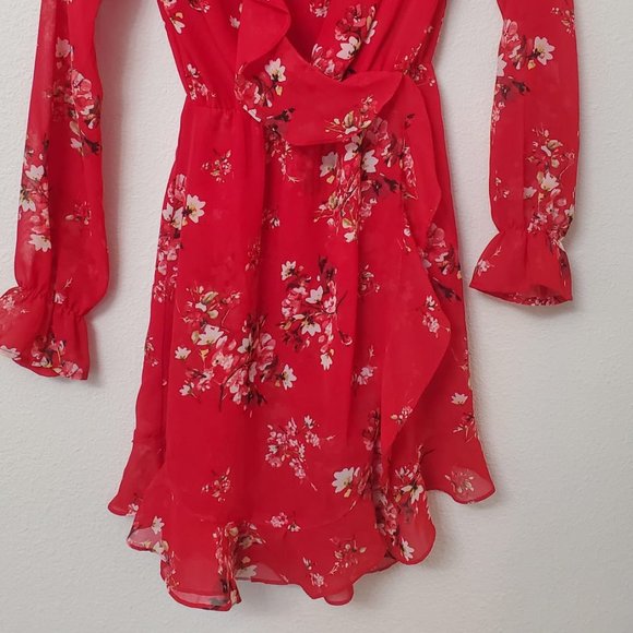 H&M Divided Red Floral Wrap Dress Sz Small - Picture 6 of 6